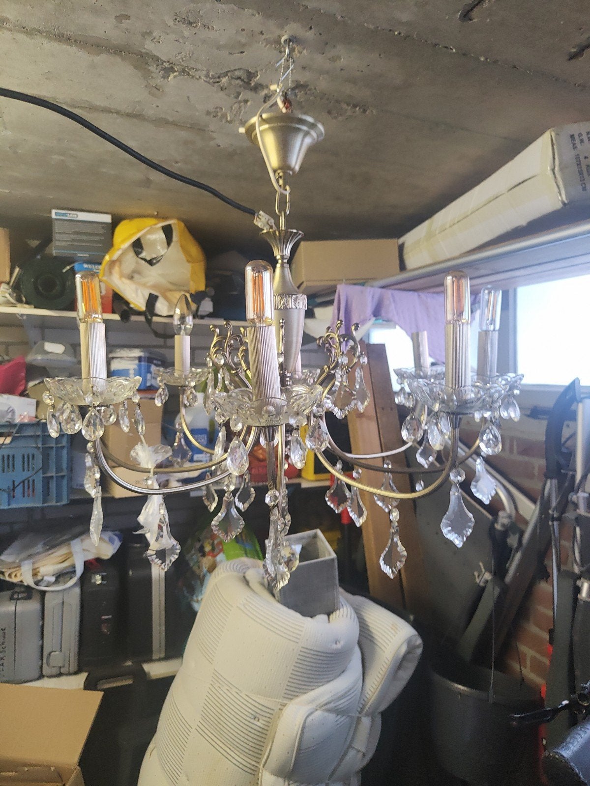 Klassieke kroonluchter met mooie hangers, Ophalen, Gebruikt, E14 (klein), Glas