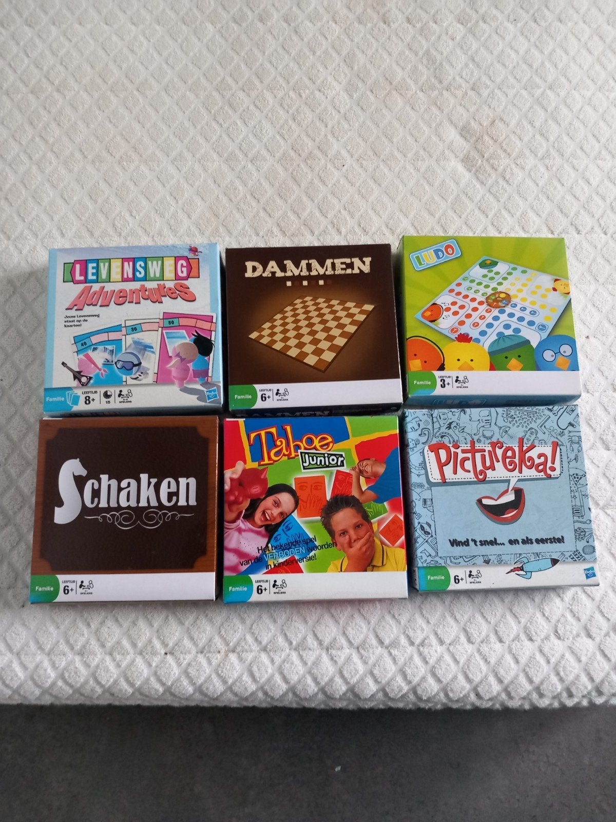Bordspellen: Levensweg, Dammen, Ludo, Schaken, Taboo Jun, Vijf spelers of meer, Ophalen of Verzenden, Nieuw, Hasbro