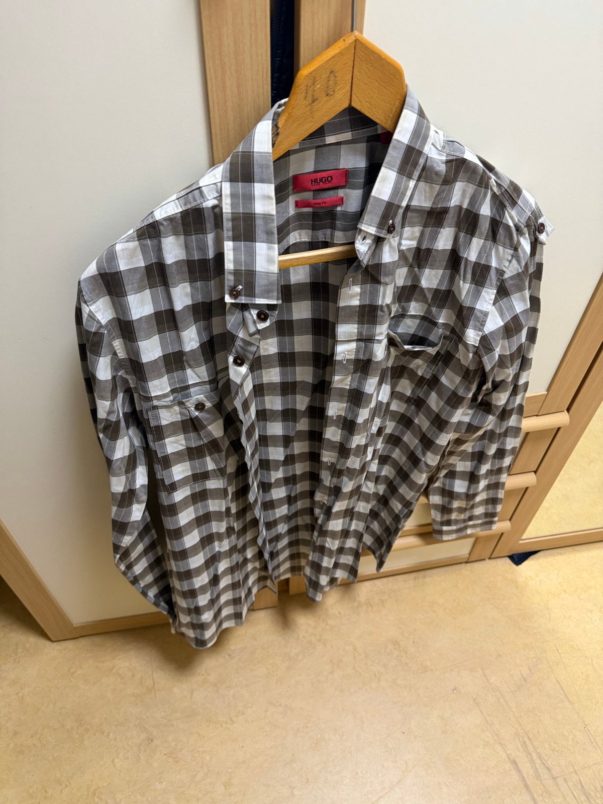 Mooi Hugo overhemd maat M zo goed als nieuw, Kleding | Heren, Overhemden, Ophalen of Verzenden, Zo goed als nieuw, Bruin, Halswijdte 39/40 (M)