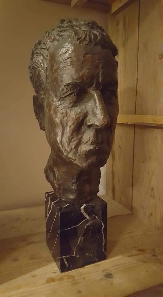 Bronzen Buste op Marmeren Sokkel van acteur Paul van Gorcum, Antiek en Kunst, Ophalen, Buste, Gepatineerd, Brons