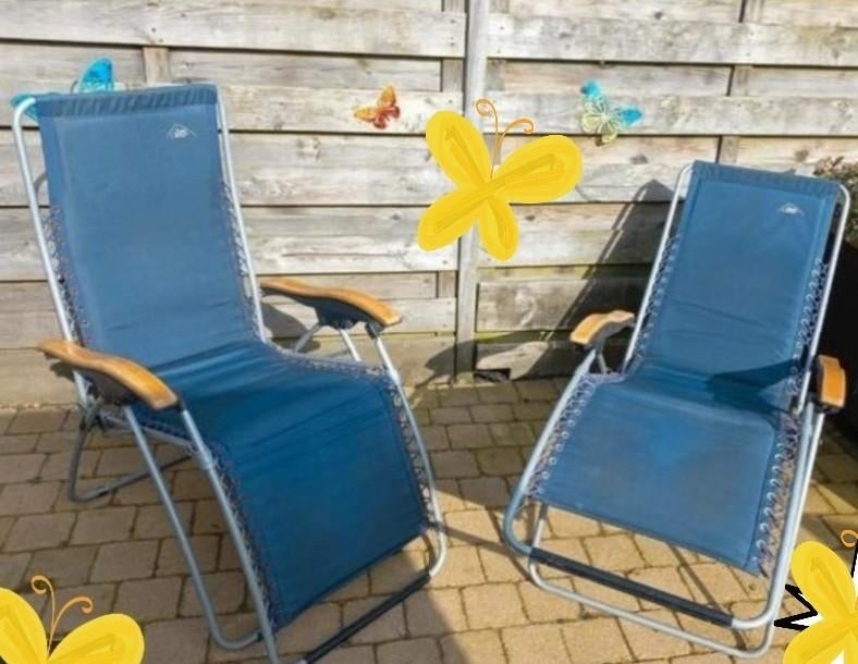 Twee blauwe tuinstoelen, Ophalen of Verzenden, Gebruikt, Metaal, Verstelbaar