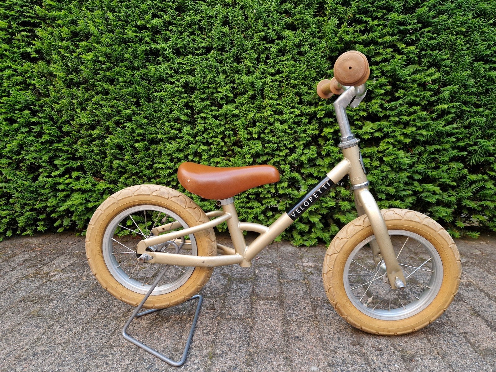 Veloretti Mini loopfiets Goud 12 inch luchtbanden, Kinderen en Baby's, Ophalen, Zo goed als nieuw, Loopfiets