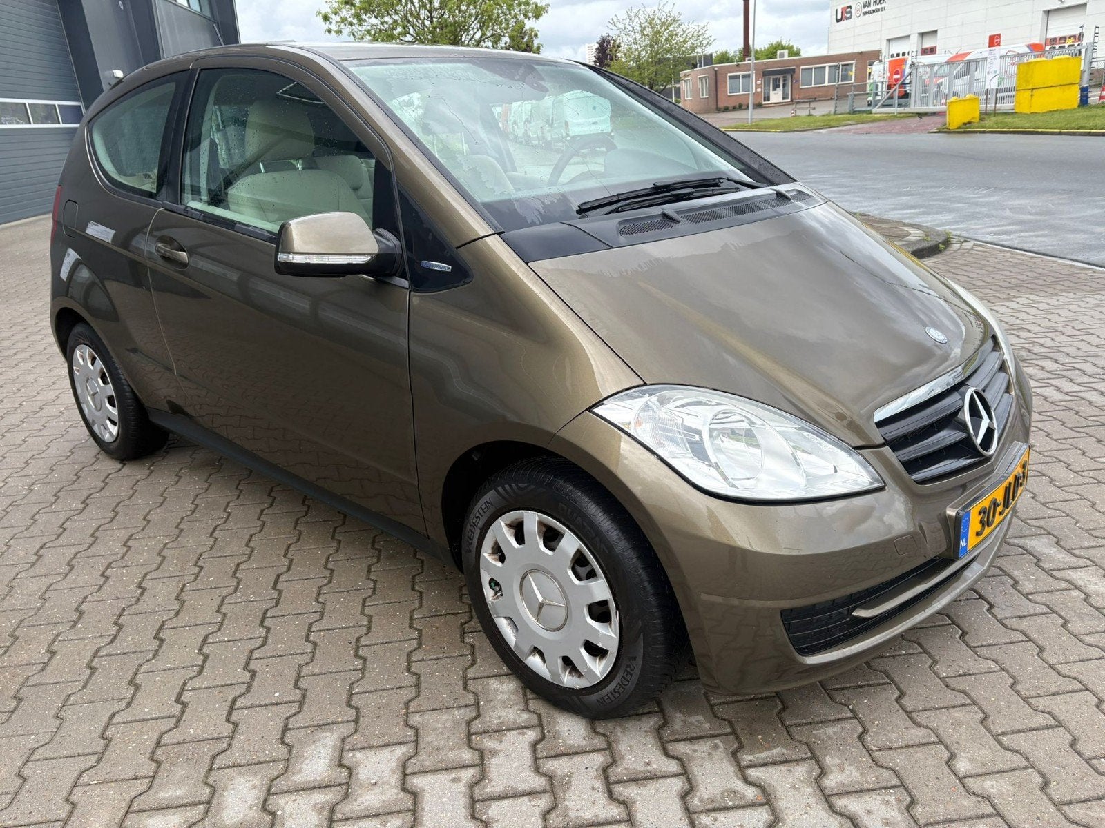 Mercedes-Benz A-Klasse 1.5 A160  2009 Bruin in mooie staat, Auto's, Voorwielaandrijving, 1498 cc, Zwart, Bruin