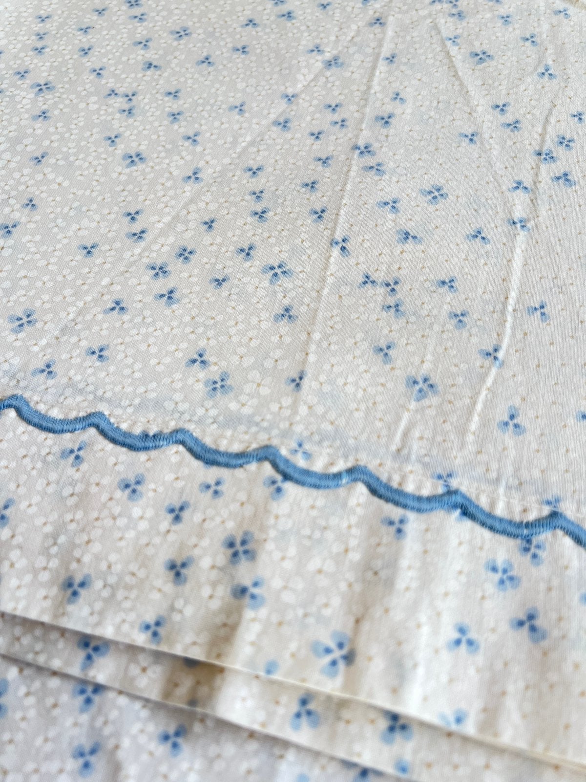 Vintage Damai laken 180 x 240 cm – 100% katoen –  bloemetjes, Gebruikt, Blauw, Katoen, Tweepersoons