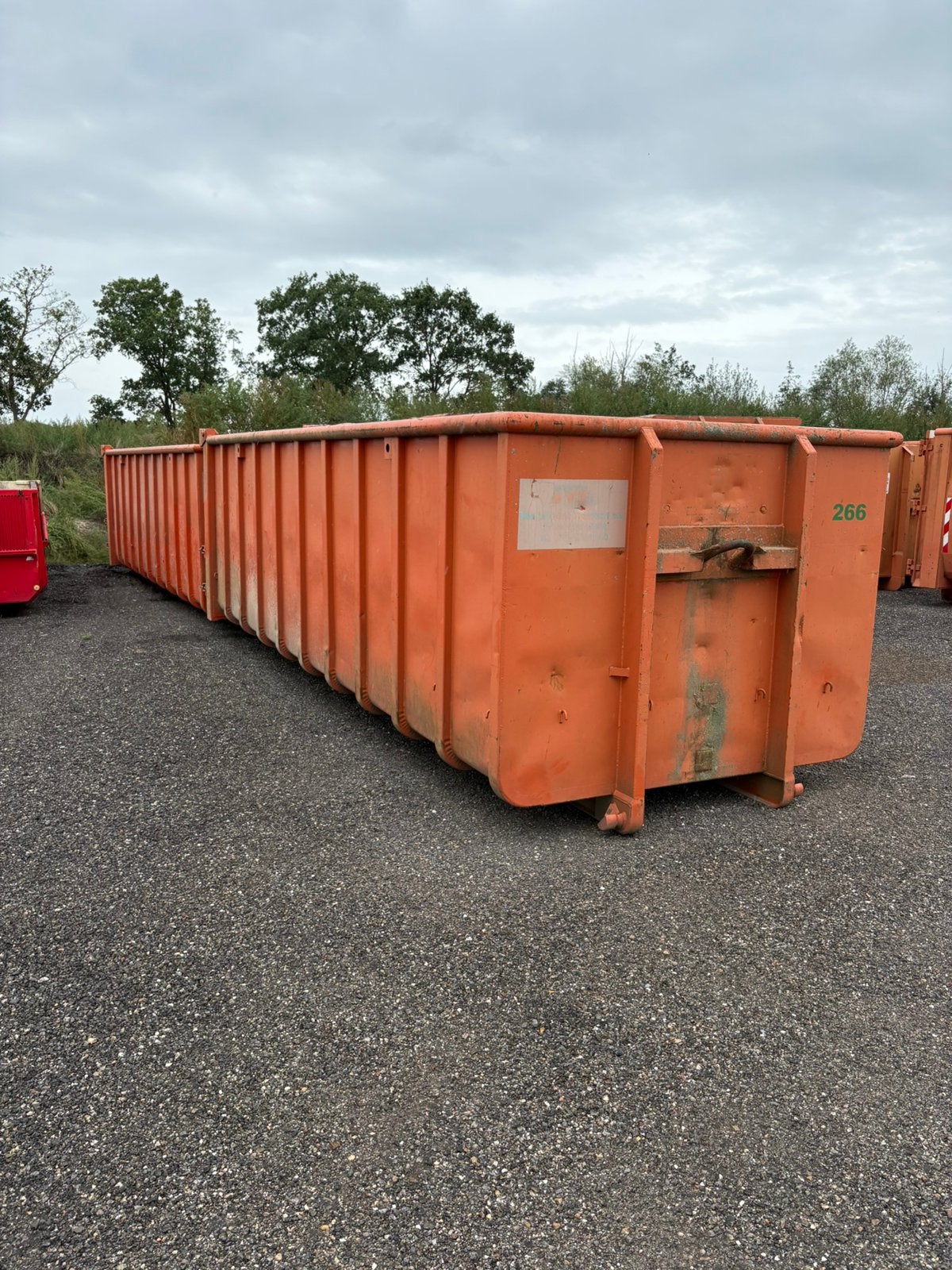 Containers 22m3 met kiepklep, Ophalen