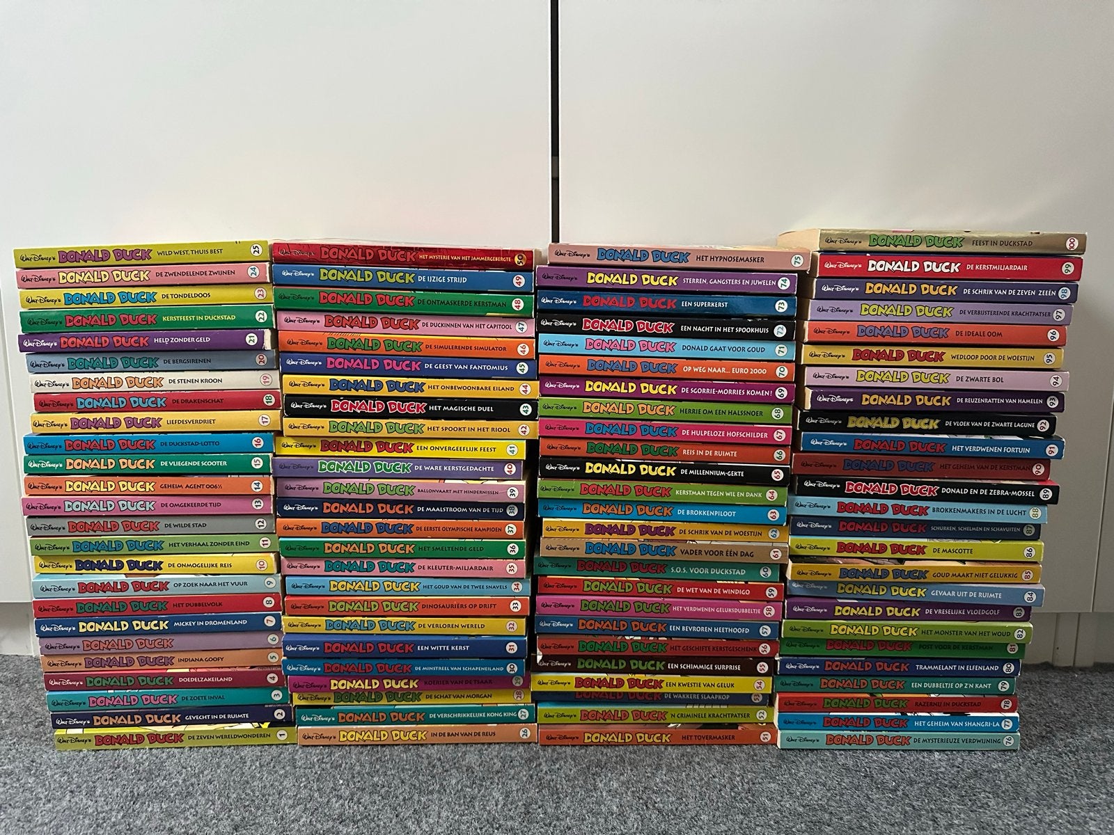 Grote collectie van 100 Donald Duck pockets, Ophalen of Verzenden, Gelezen