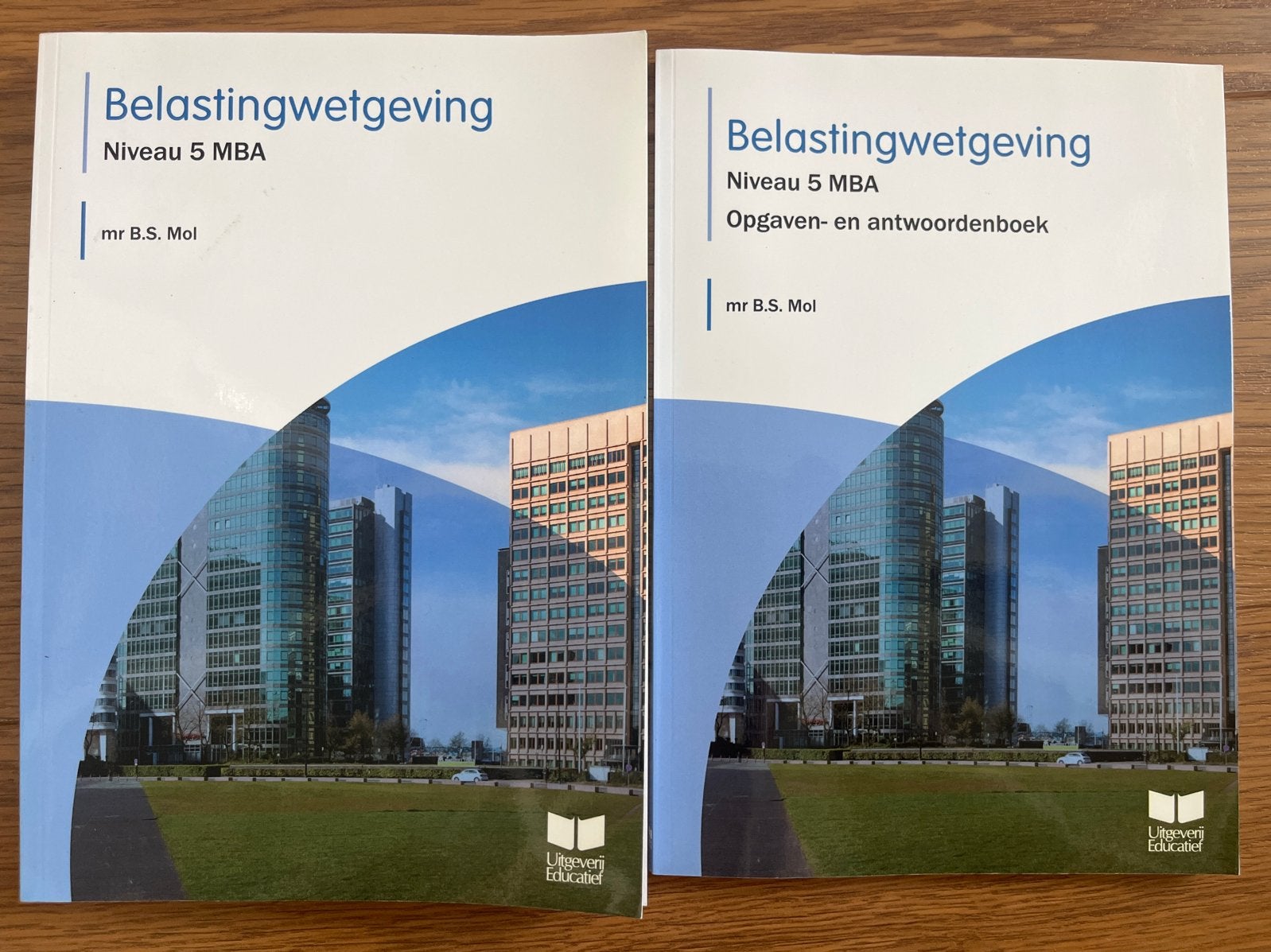 Belastingwetgeving Niveau 5 MBA - Boek en Opgavenboek, Ophalen, Gamma, Zo goed als nieuw, HBO