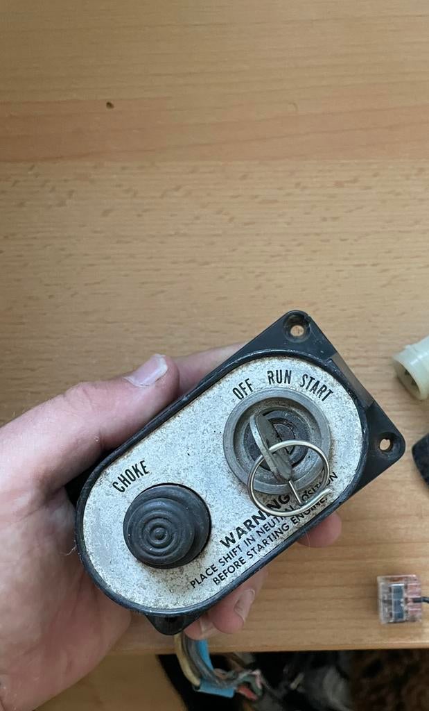 Buitenboordmotor contactslot met sleutel & 3,5/4 meter kabel, Watersport en Boten, Ophalen, Motor en Techniek