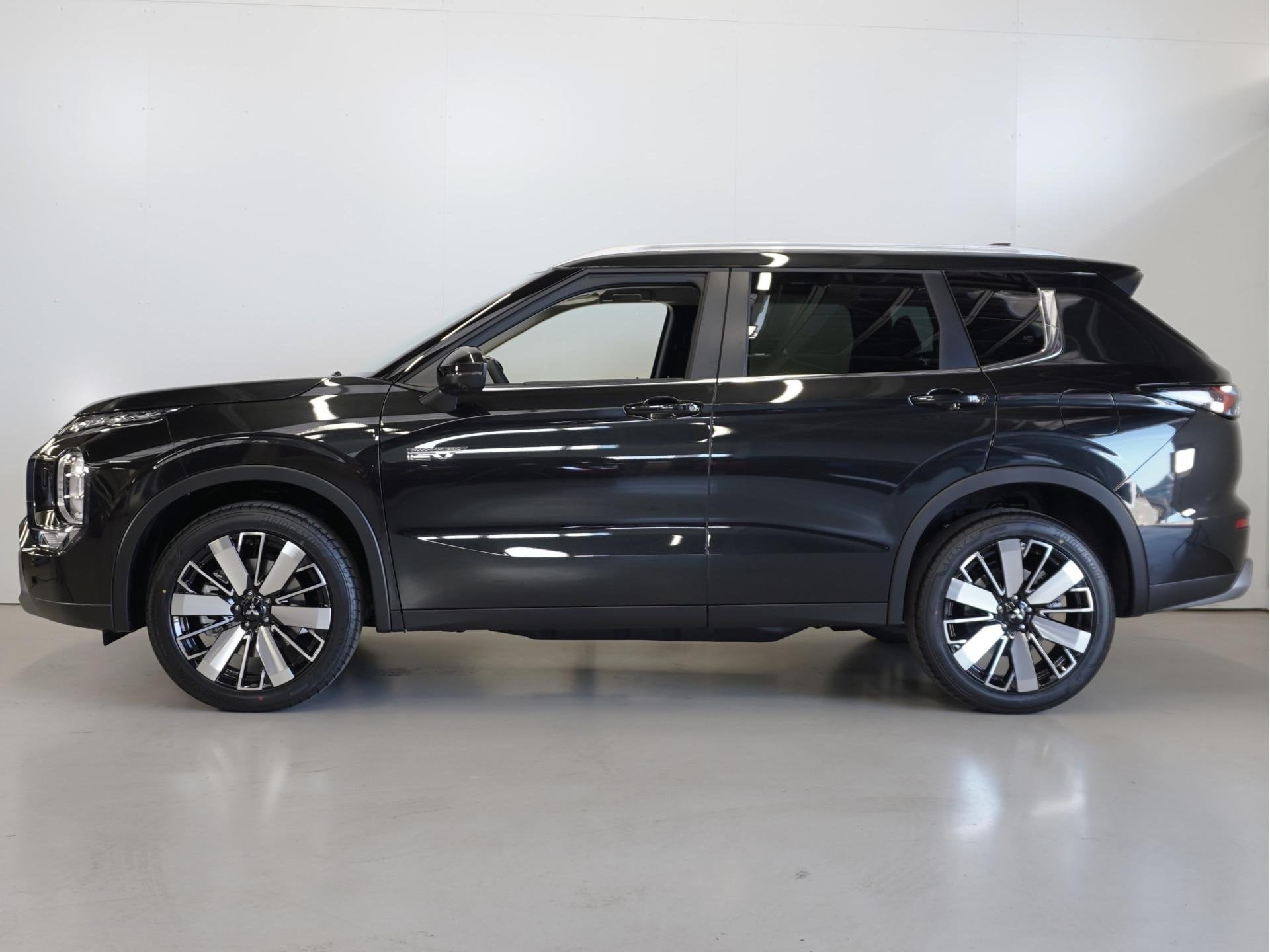 Mitsubishi Outlander 2.4 PHEV Intense+ | Actieprijs | Head u, Auto's, 12 maanden, 136 pk, Outlander, Zwart