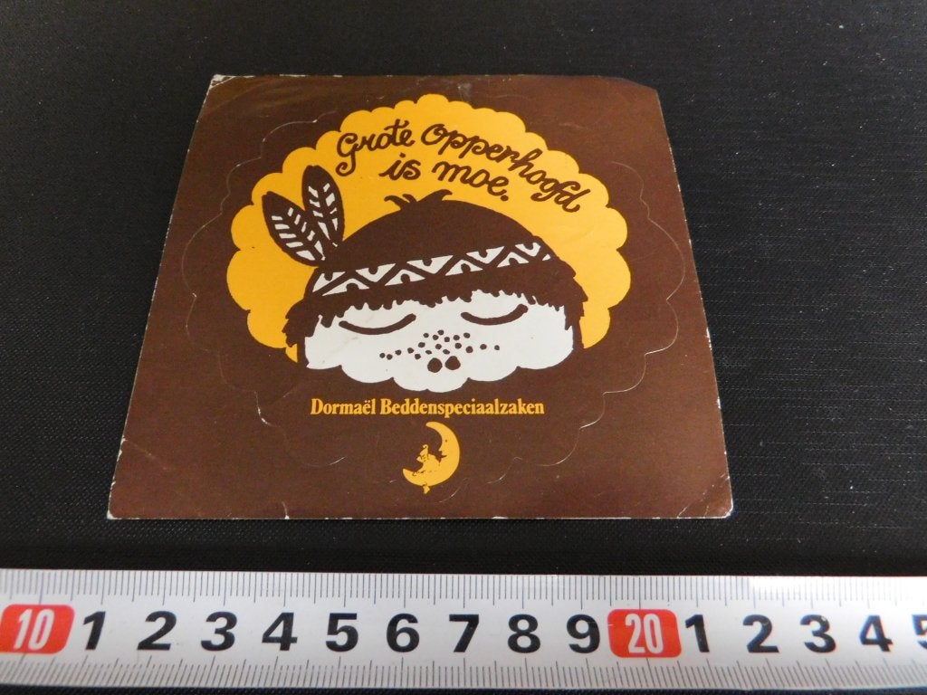 sticker Grote opperhoofd is moe, DORMAËL Beddenspeciaalzaak, Ophalen of Verzenden, Zo goed als nieuw