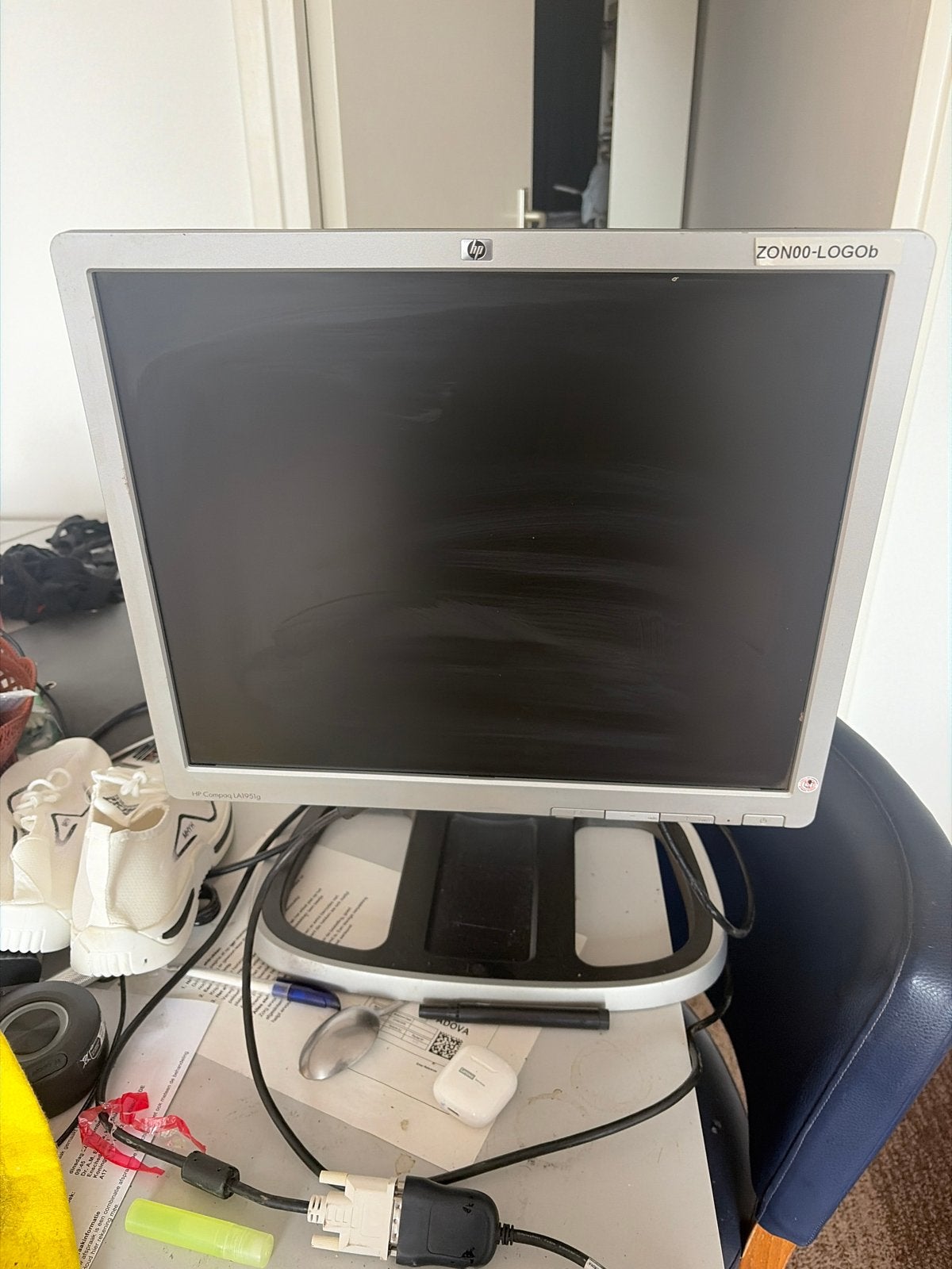 HP Monitor - Zilverkleurig, Computers en Software, Mtgotransport@gmail.com, Gebruikt, Ophalen of Verzenden, VGA