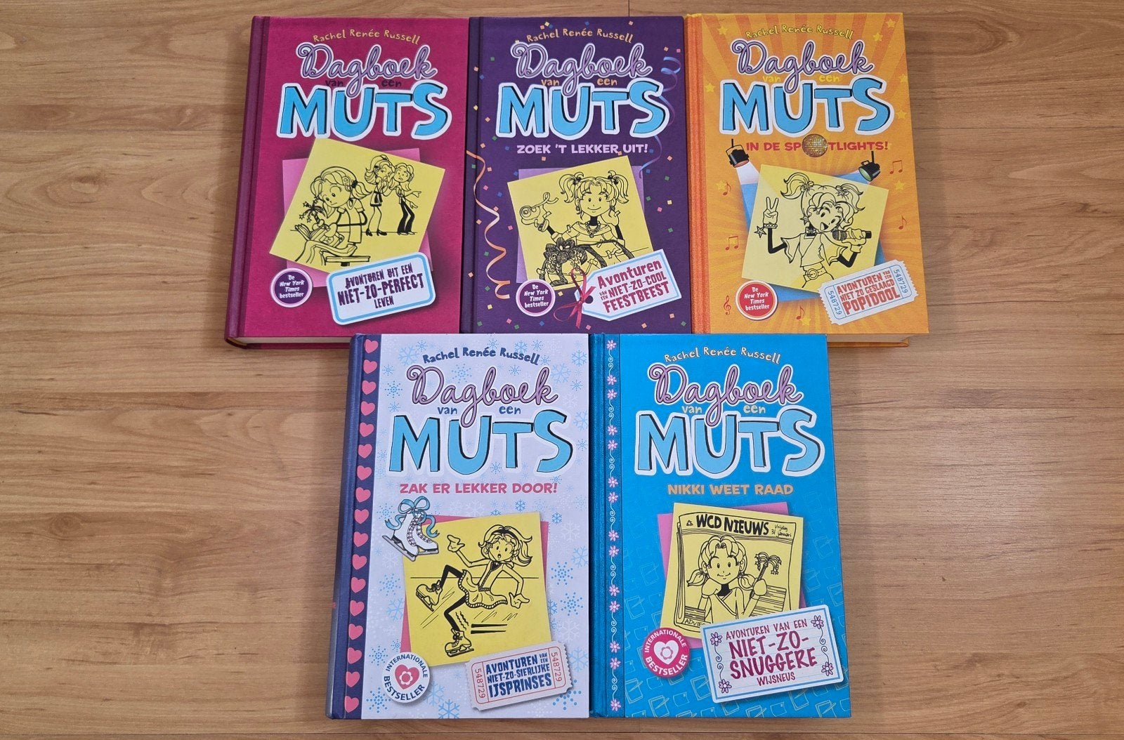 Dagboek van een Muts, Deel 1 t/m 5, Ophalen of Verzenden, Zo goed als nieuw, Rachel Renée Russell