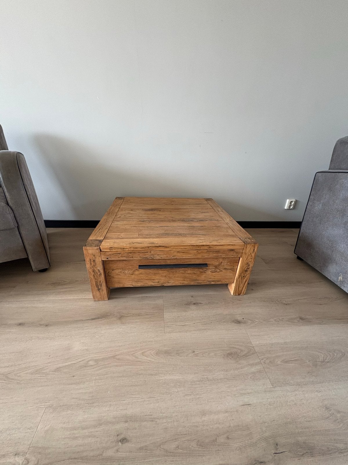 Pronto salontafel van massief hout, Ophalen, 50 tot 100 cm, 50 tot 100 cm, Zo goed als nieuw