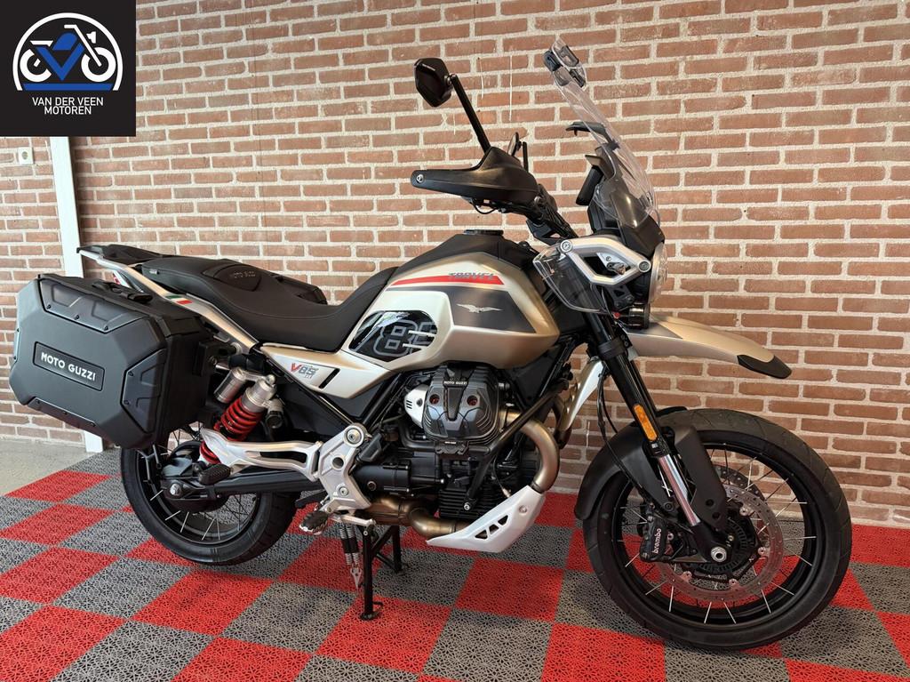 Moto Guzzi V85 TT Travel, Full Option, NIEUWSTAAT!, 853 cc, Bedrijf, Handvatverwarming, Meer dan 35 kW