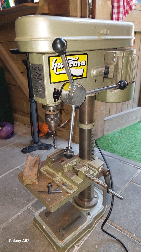 Huvema kolomboor met klem 220 volt, Ophalen, Gebruikt, Kolomboormachine