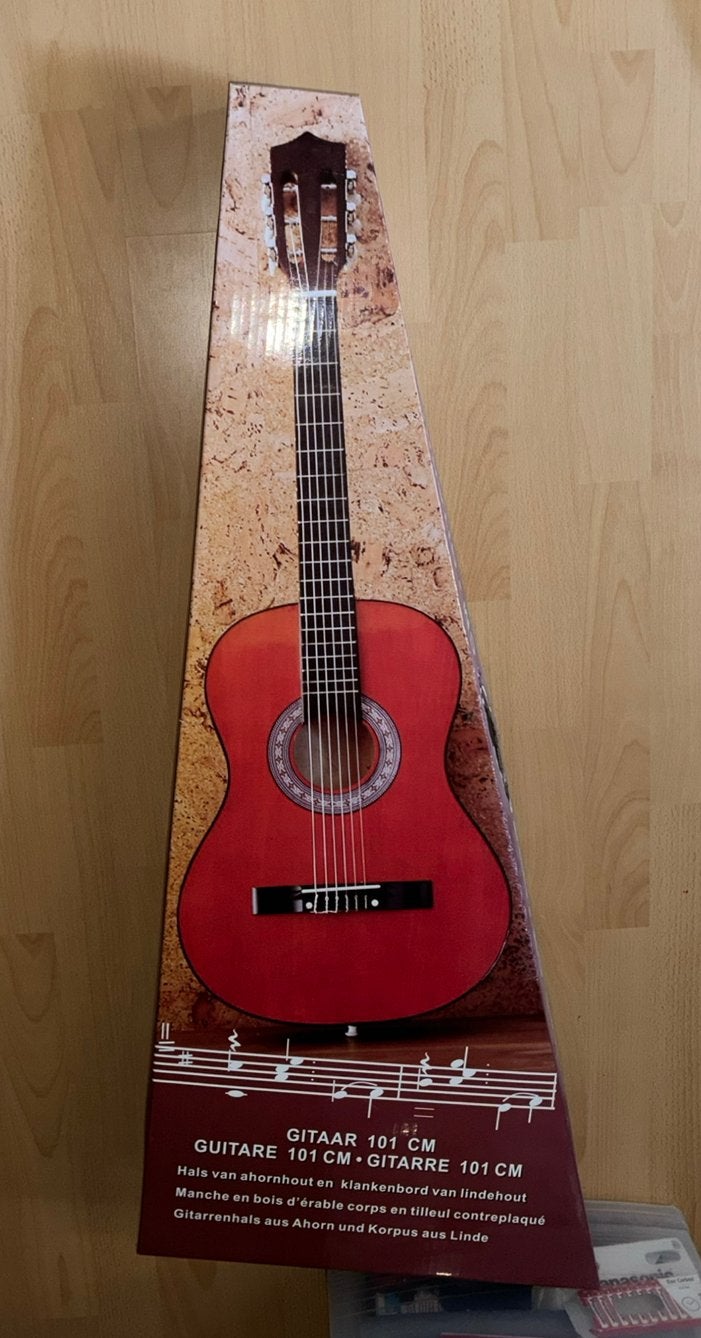 Gitaar van de Blokker, Muziek en Instrumenten, Snaarinstrumenten | Gitaren | Akoestisch, Ophalen, Zo goed als nieuw, Klassieke of Spaanse gitaar