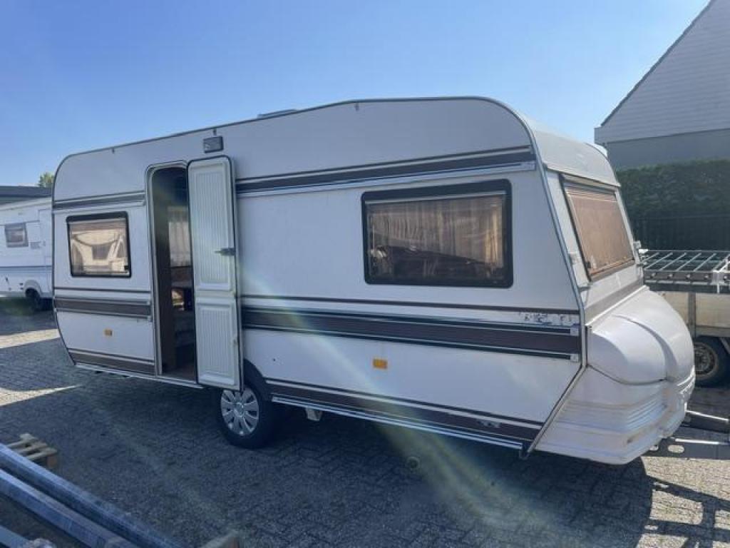 Hobby Prestige 495 1983; VERKOCHT! VERKOCHT!, Caravans en Kamperen, Overige typen, Schokbreker, Hobby, Bedrijf