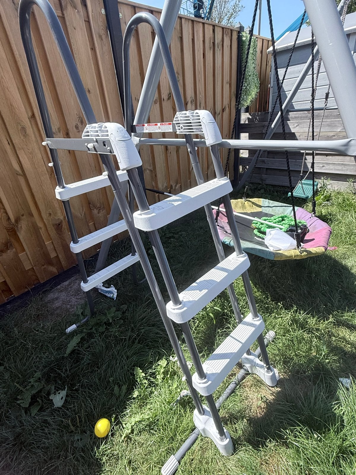Zwembadladder - zo goed als nieuw, Tuin en Terras, Gebruikt, Overige typen, Minder dan 200 cm, Minder dan 200 cm