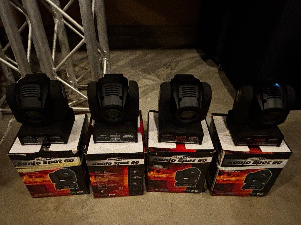 Kanjo 60 movinghead, Muziek en Instrumenten, Licht en Laser, Ophalen, Zo goed als nieuw, Licht, Geluidgestuurd