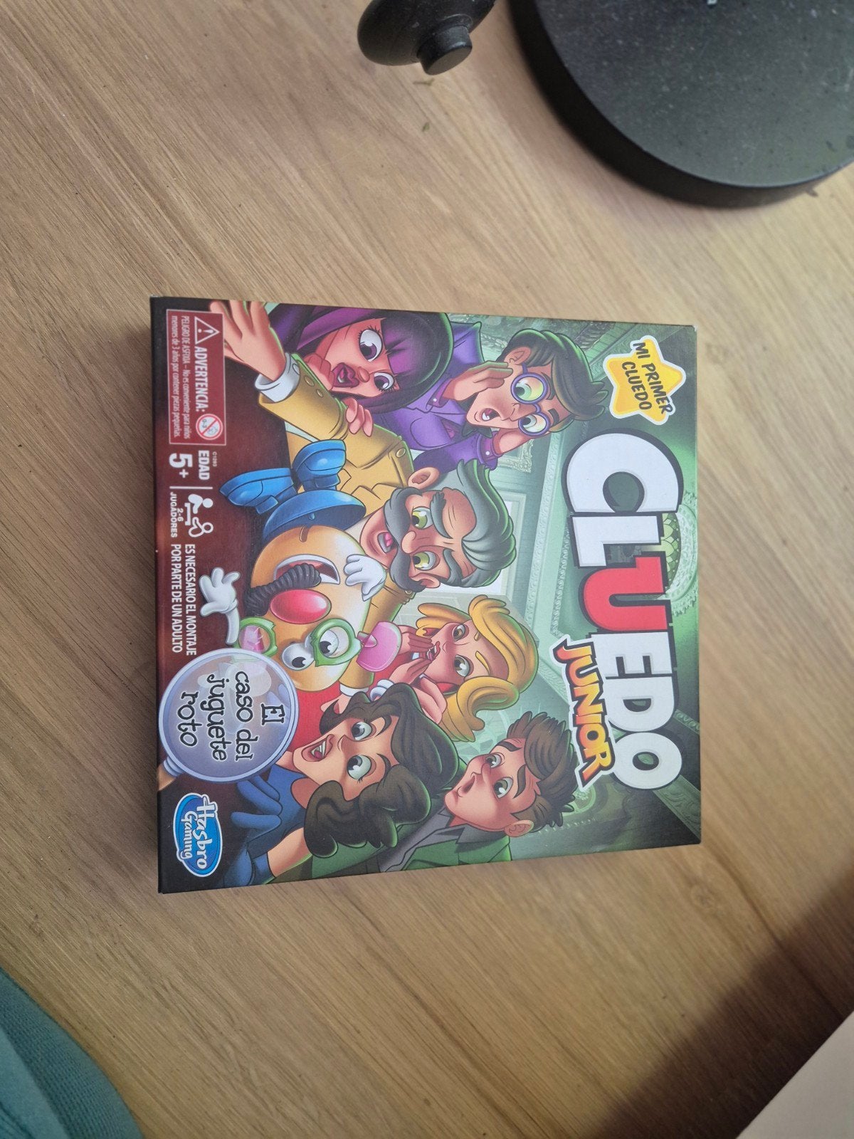 Cluedo Junior - Spaans - Zo goed als nieuw, Drie of vier spelers, Ophalen of Verzenden, Zo goed als nieuw, Hasbro