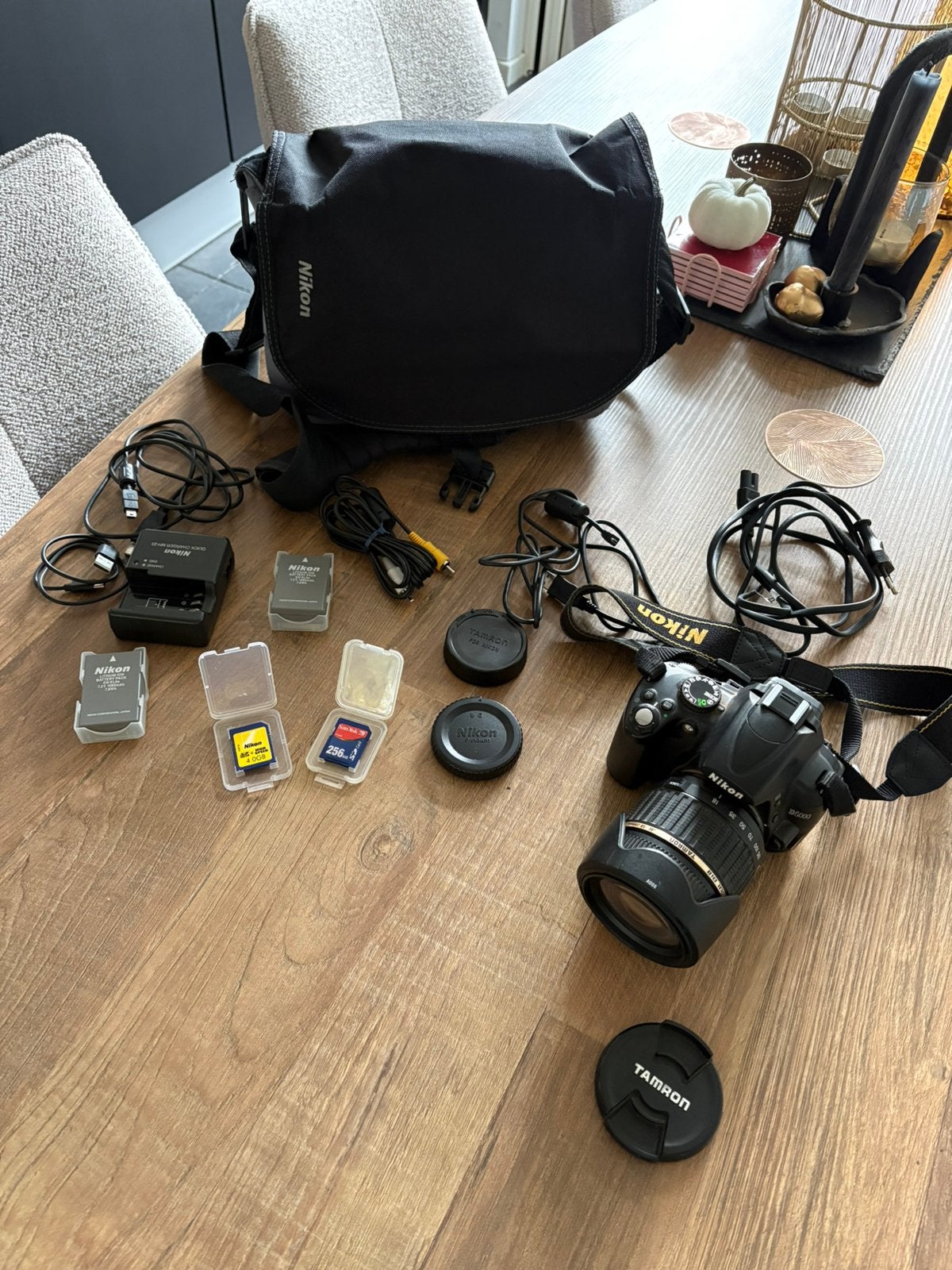 Nikon D5000 met Tamron lens, Ophalen, Gebruikt, Spiegelreflex, Oplader