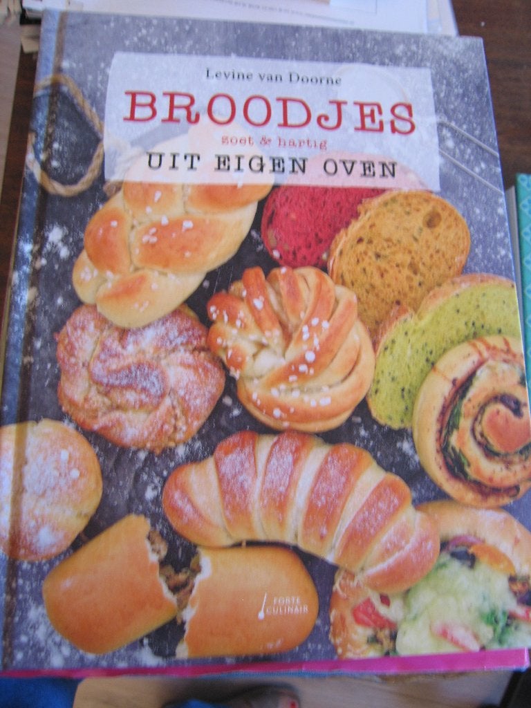 Broodjes uit eigen oven. Levine van Doorn, Boeken, Ophalen of Verzenden, Zo goed als nieuw, Nederland en België