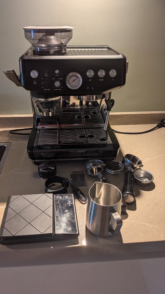 Sage Barista Express Impress + extra accessories, Witgoed en Apparatuur, Koffiezetapparaten, Ophalen, Espresso apparaat, Zo goed als nieuw
