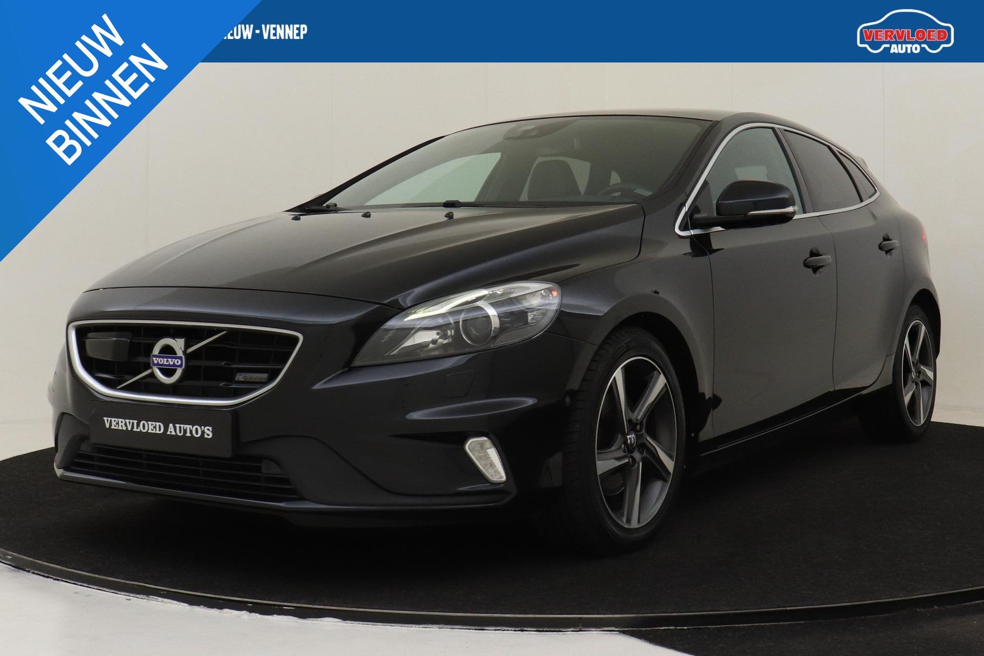 Volvo V40 T3 R-DESIGN -PANO.DAK|PREMIUM-SOUND|POWER-SEATS|LE, Voorwielaandrijving, Gebruikt, 4 cilinders, 150 pk