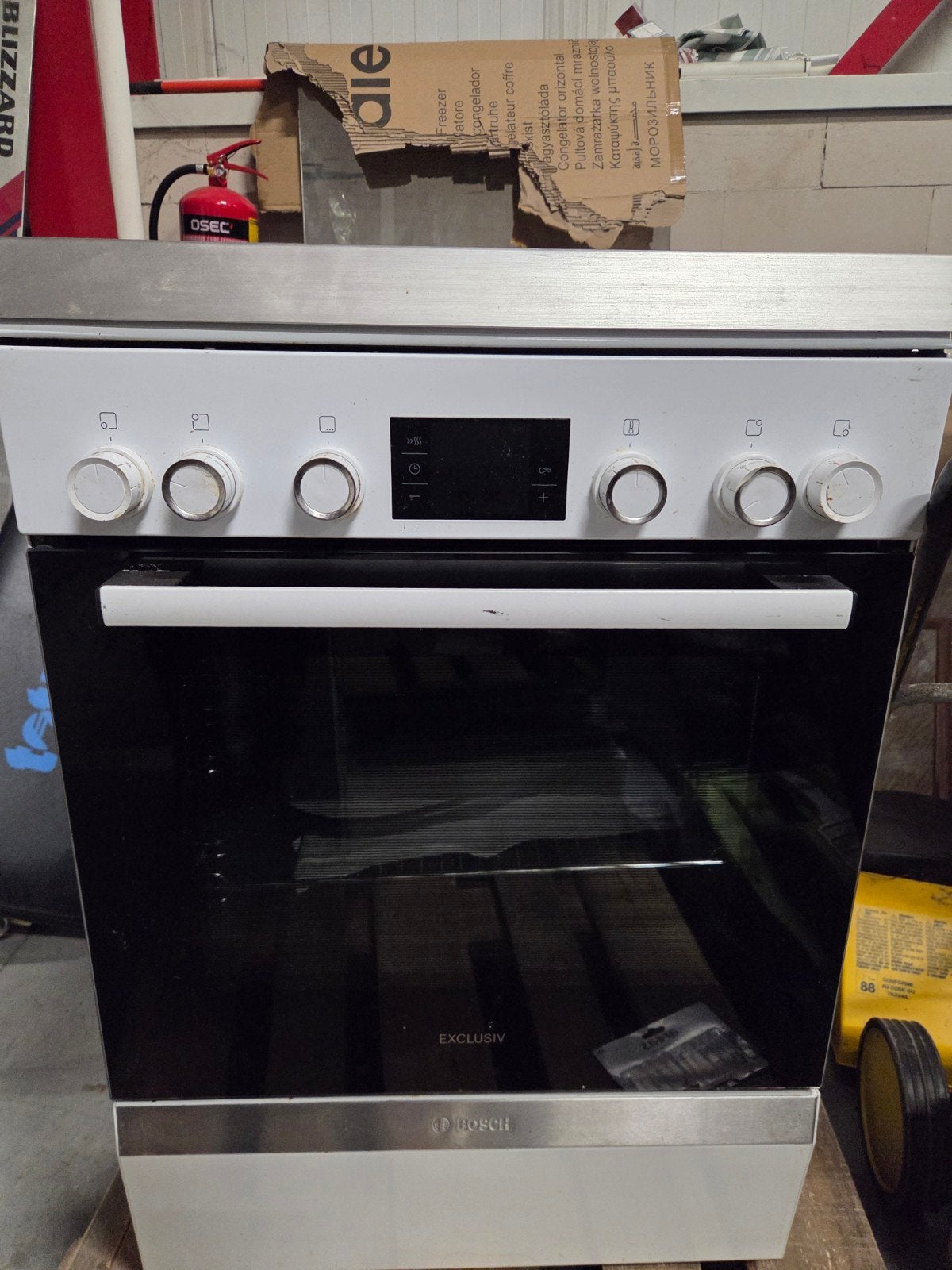 Bosch Vrijstaand Gasfornuis met Oven - Wit, Ophalen, Gebruikt