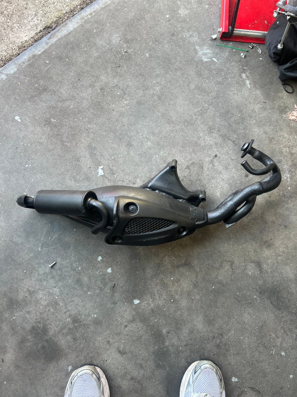 Originele runner/piaggio uitlaat 50/70cc, Fietsen en Brommers, Ophalen of Verzenden, Zo goed als nieuw, Uitlaat, Piaggio