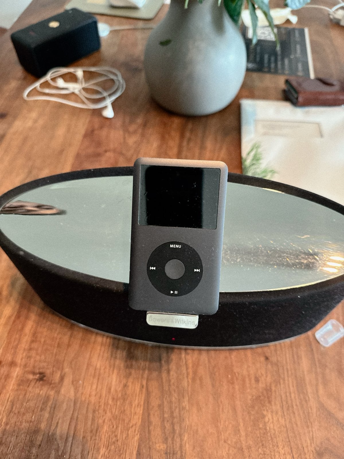 iPod video 160GB met Bowers & Wilkins Zeppelin Mini, Ophalen of Verzenden, Gebruikt, Classic, 40 GB en meer