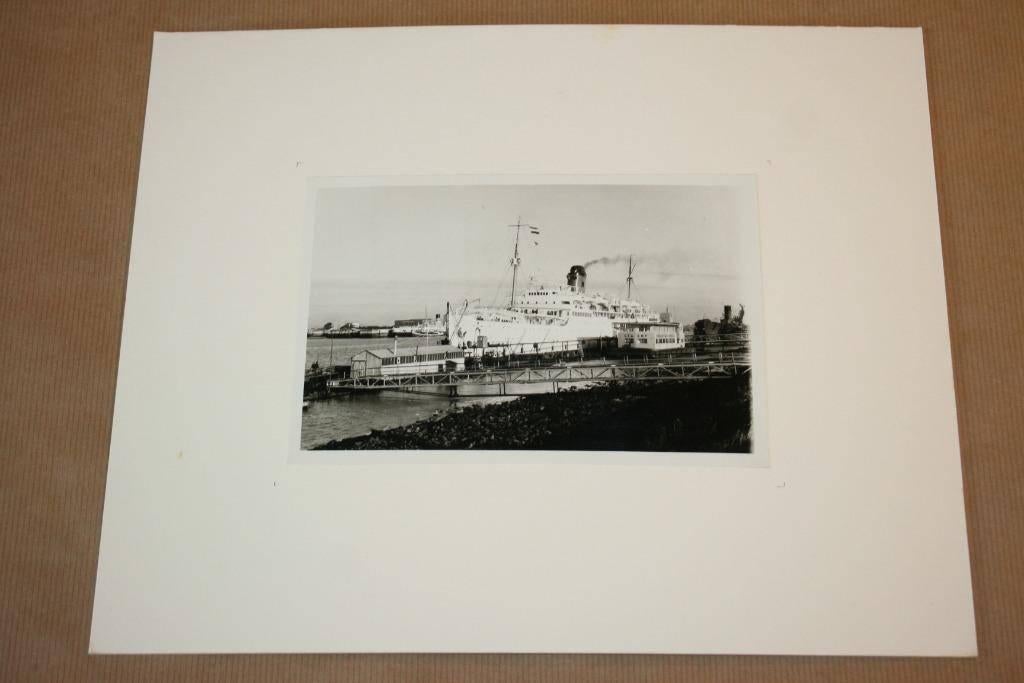 Foto Archief Vlissingen - Franse s.s. Colombie 1950, Boeken, Ophalen of Verzenden, Gelezen