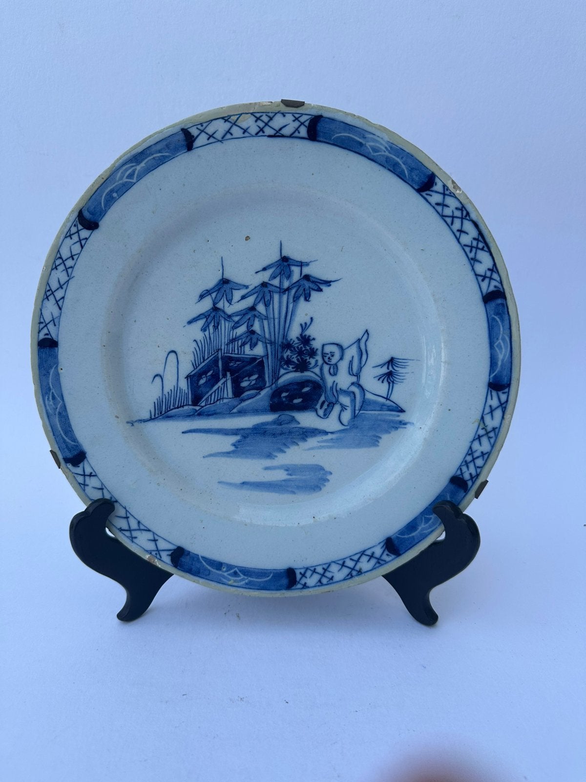 Antieke Delfts aardewerk schotel Chinees decor 18 eeuws, Ophalen of Verzenden
