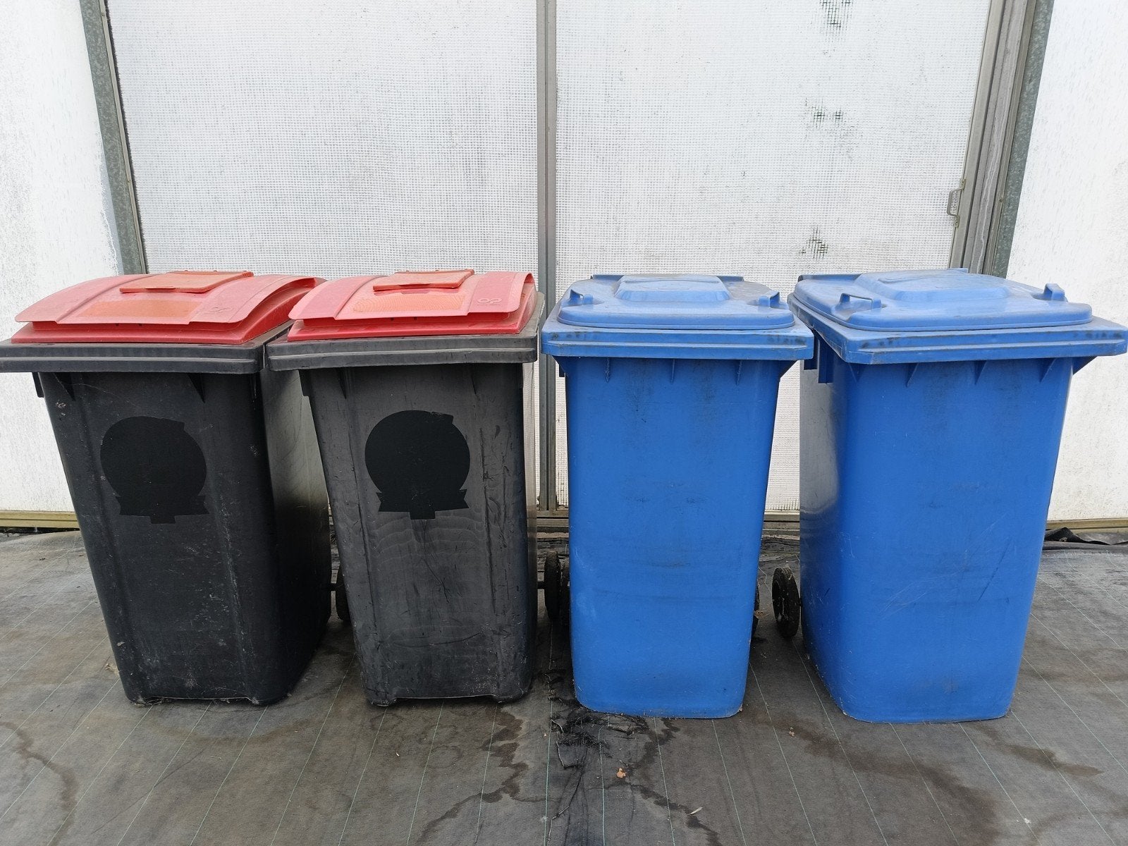 4 gebruikte kliko's 240 liter, met extra deksel, Ophalen, Blauw, Kunststof