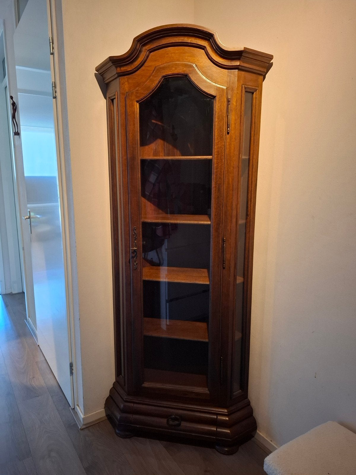 Antieke hoekkast met glazen deur, Antiek en Kunst, Antiek | Meubels | Kasten, Ophalen