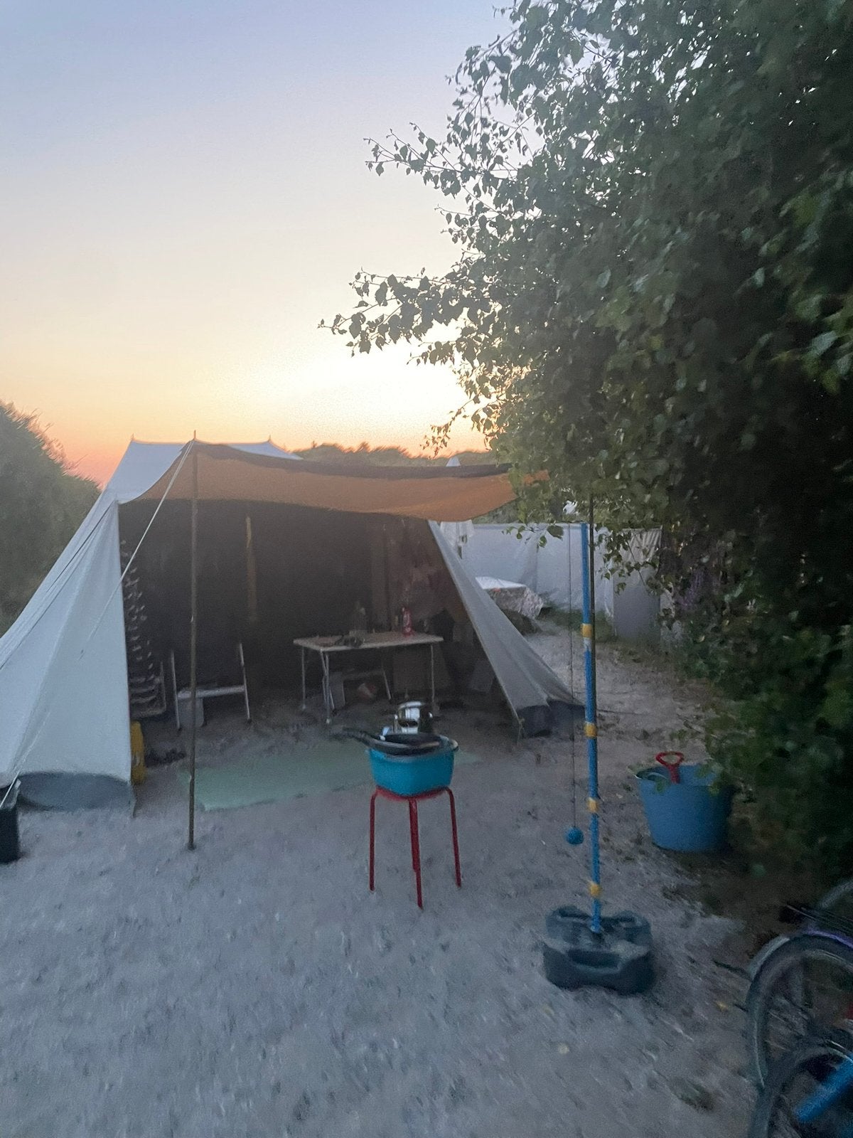 Groot zonneluifel de waard vergrote zilvermeeuw, Ophalen of Verzenden, Zo goed als nieuw, Tot en met 4