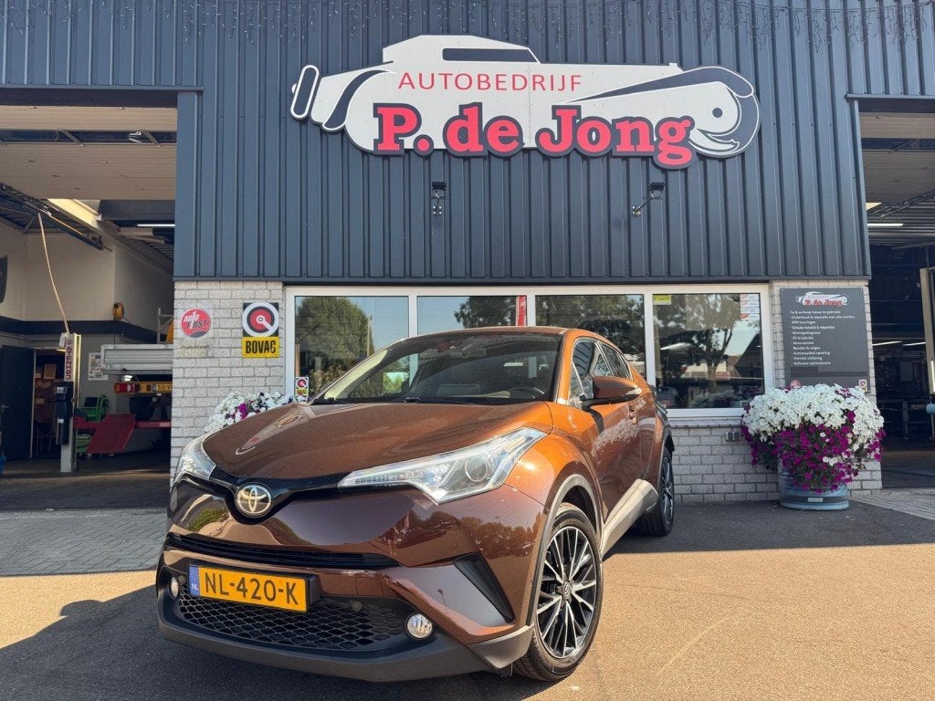 Toyota C-HR 1.2 EXECUTIVE Origineel Nederlands 1e eigenaar A, Voorwielaandrijving, Gebruikt, Euro 6, Bruin