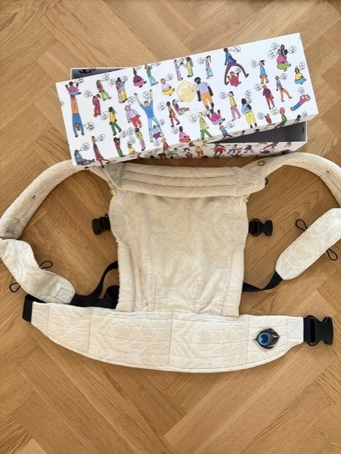 Artipoppe draagzak, Buik of Rug, Zo goed als nieuw, Draagzak, Ophalen