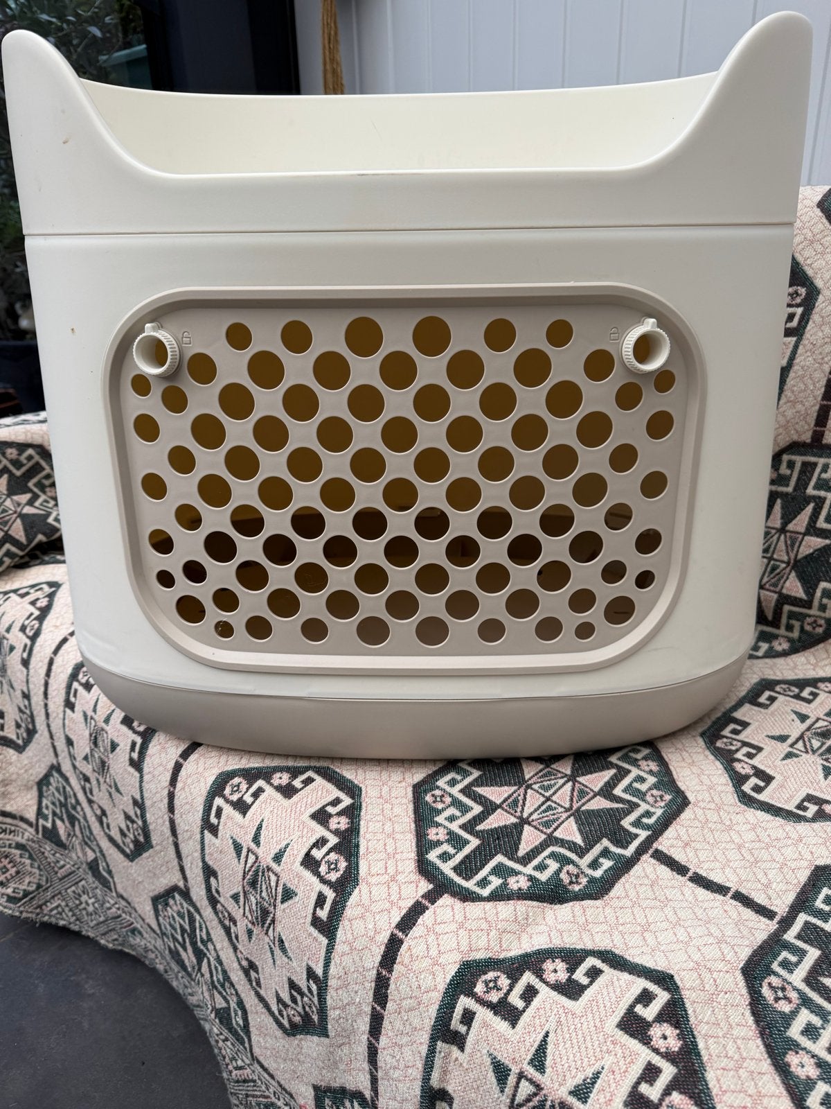 kattenbed, Ophalen, Zo goed als nieuw