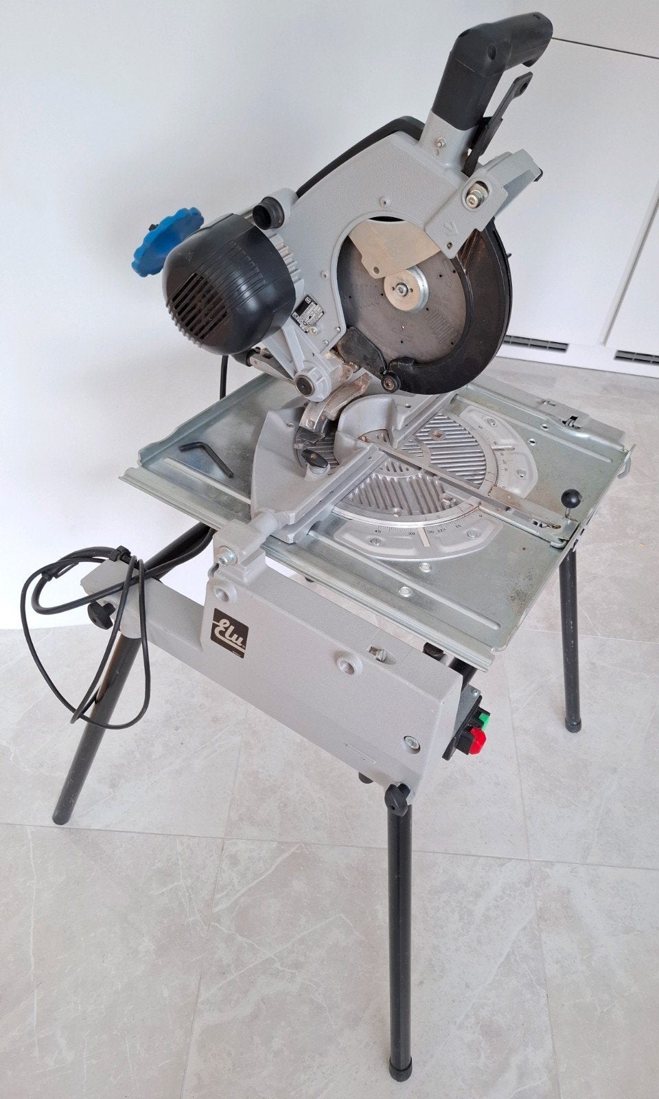 Elu (DeWalt) TGS 273 A3 flipover afkortzaag 1.65kW, geleider, Ophalen, Gebruikt, Elu (de Walt), 70 mm of meer
