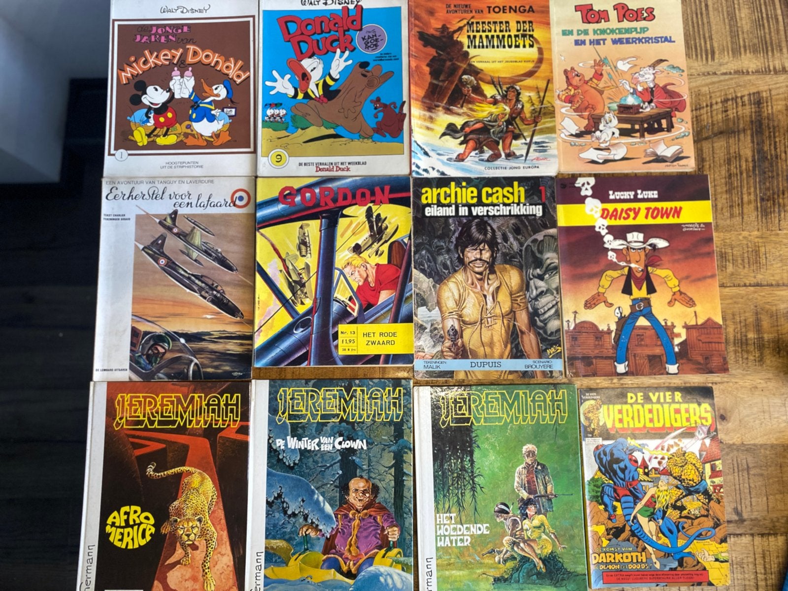 Diverse stripboeken Disney, Lucky Luke, Jeremiah ,gordon, Meerdere stripboeken, Ophalen of Verzenden, Gelezen