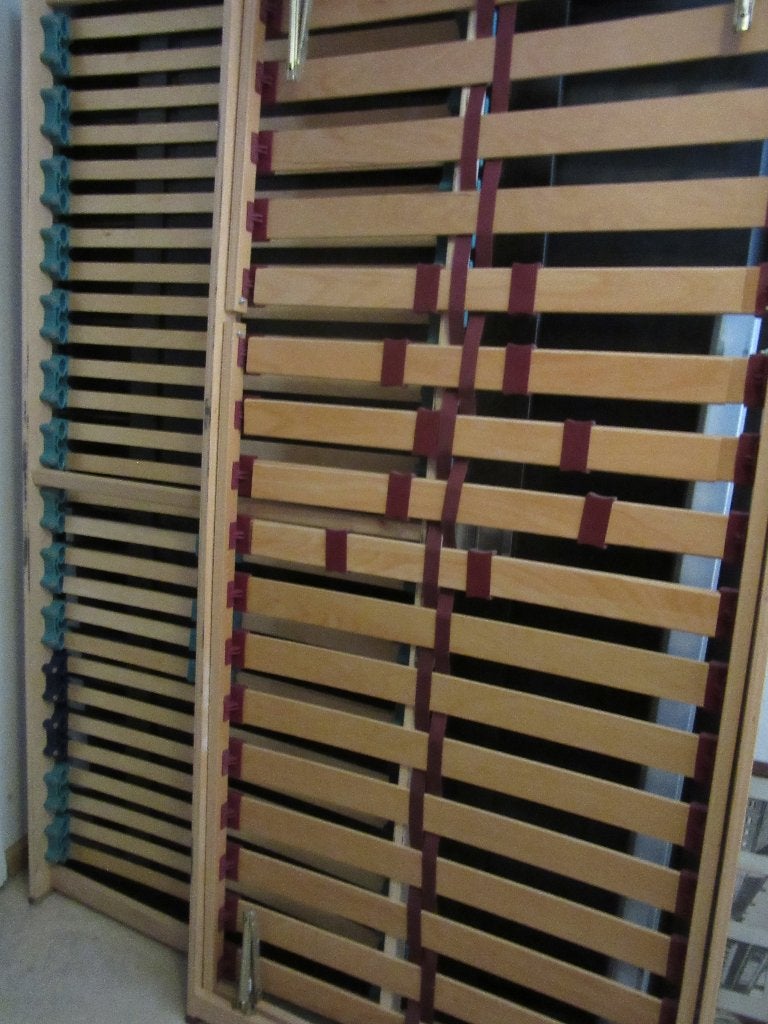 latten bodems 2x   bed ombouw gratis ophalen, Ophalen, Gebruikt, Landelijk/modern, Zwart