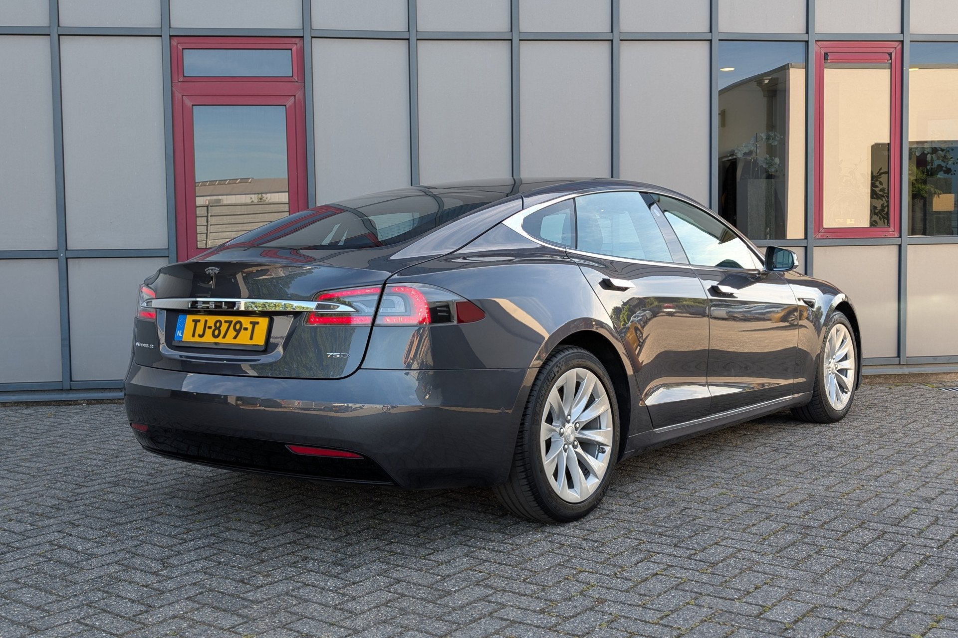 Tesla Model S