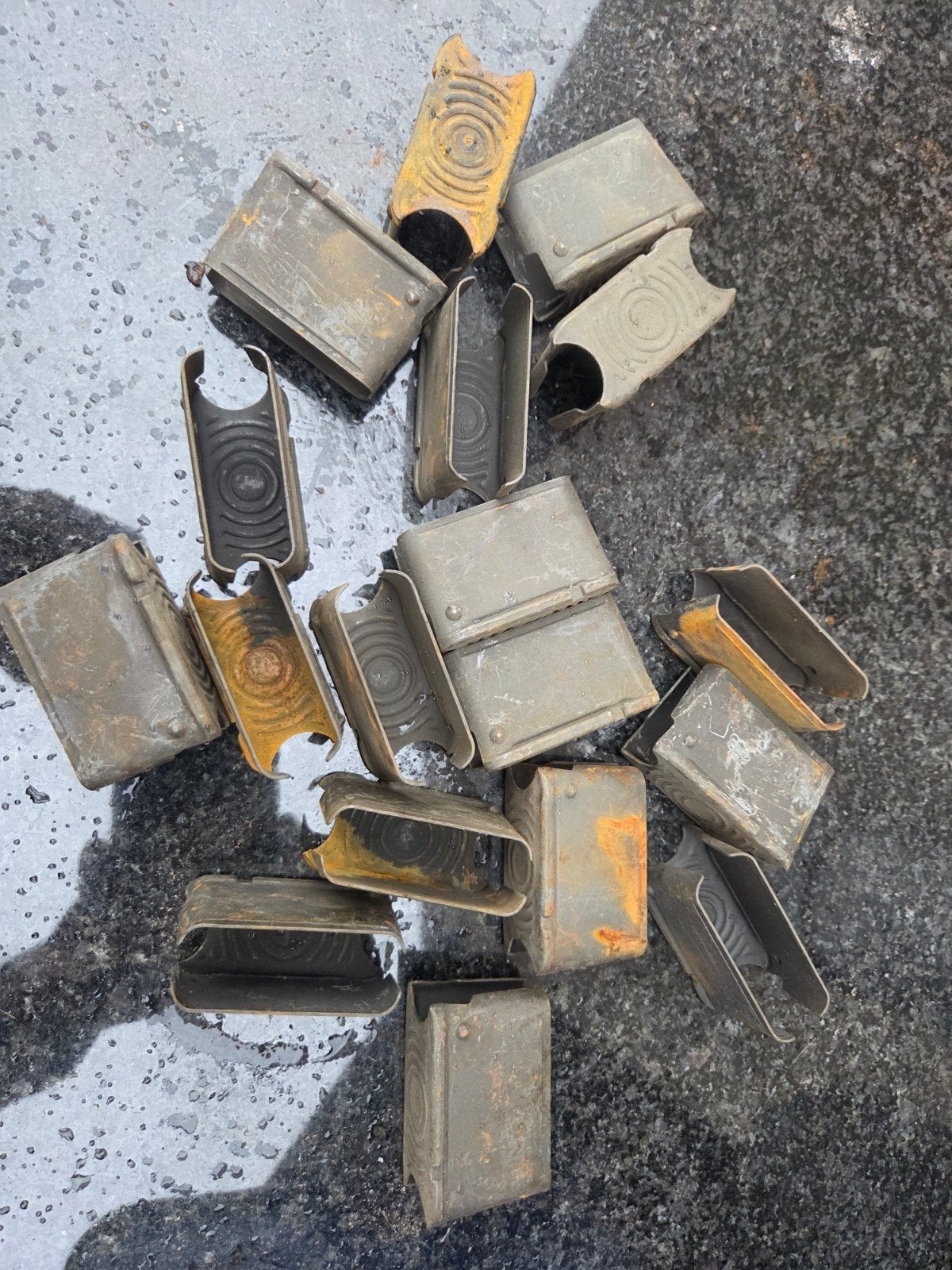 18 Garand clips WO2 en naoorlogs, Verzamelen, Ophalen