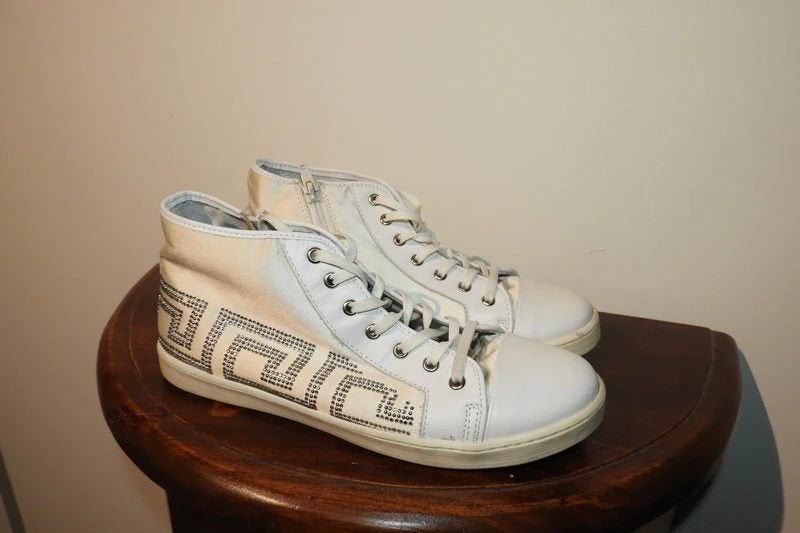 Versace Young sneakers wit zilveren logo print swarovski 39