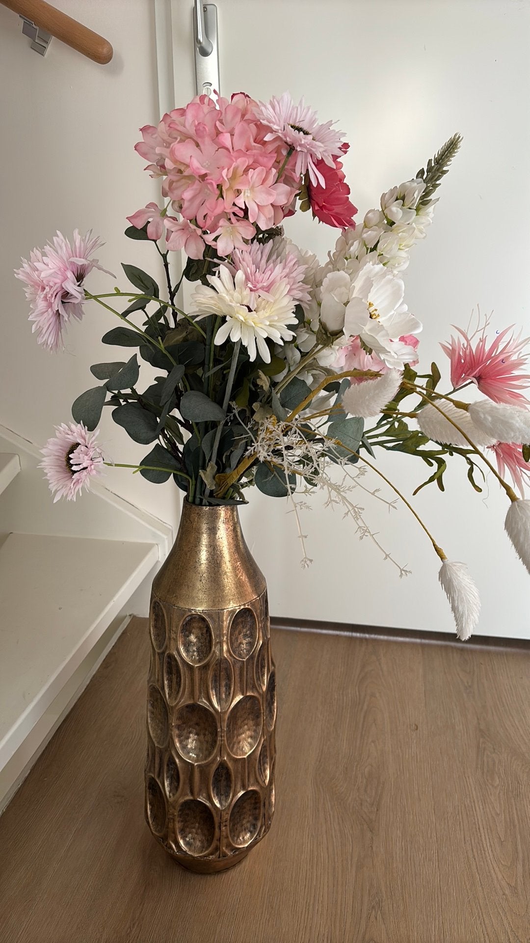 Vaas met kunstbloemen, Ophalen, Zo goed als nieuw