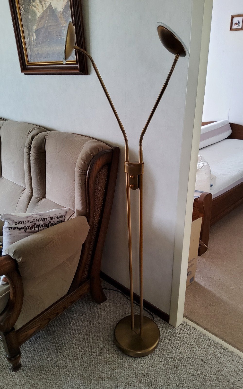 Staande kamerlamp met 2 armen,tevens leeslamp regelbaar ., Ophalen, 150 tot 200 cm