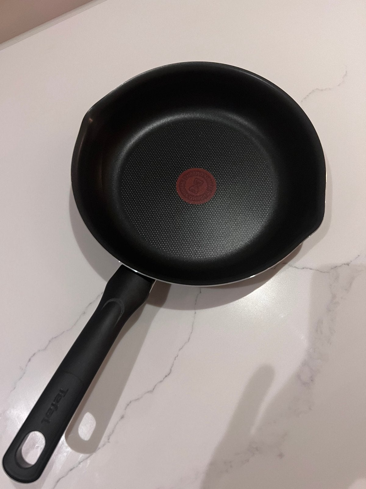 Tefal koekenpan nieuw, Huis en Inrichting, Koekenpan, Antiaanbaklaag, Tefal, Ophalen of Verzenden