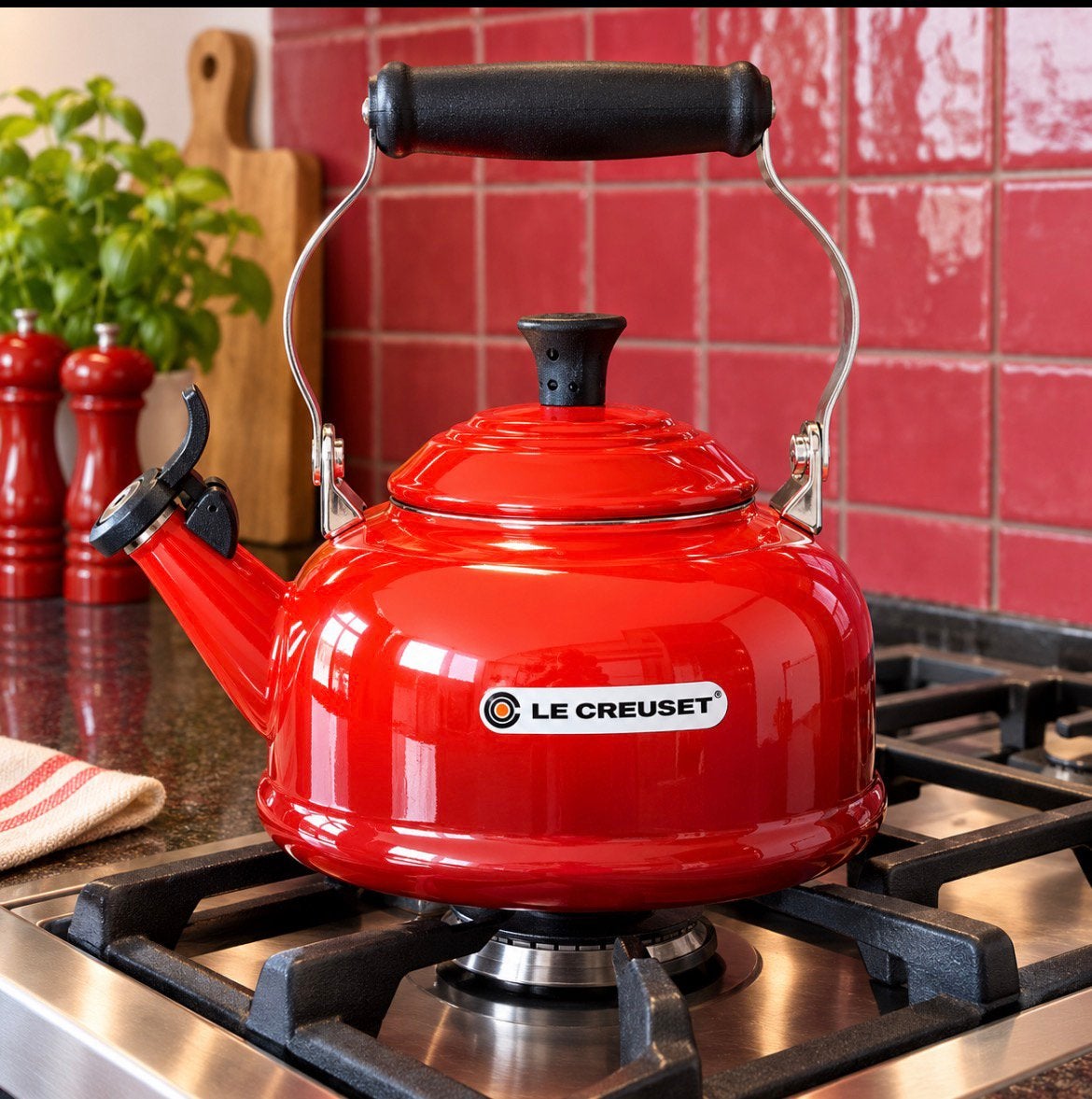 Le Creuset fluitketel, 2 liter of meer, Ophalen of Verzenden, Zo goed als nieuw