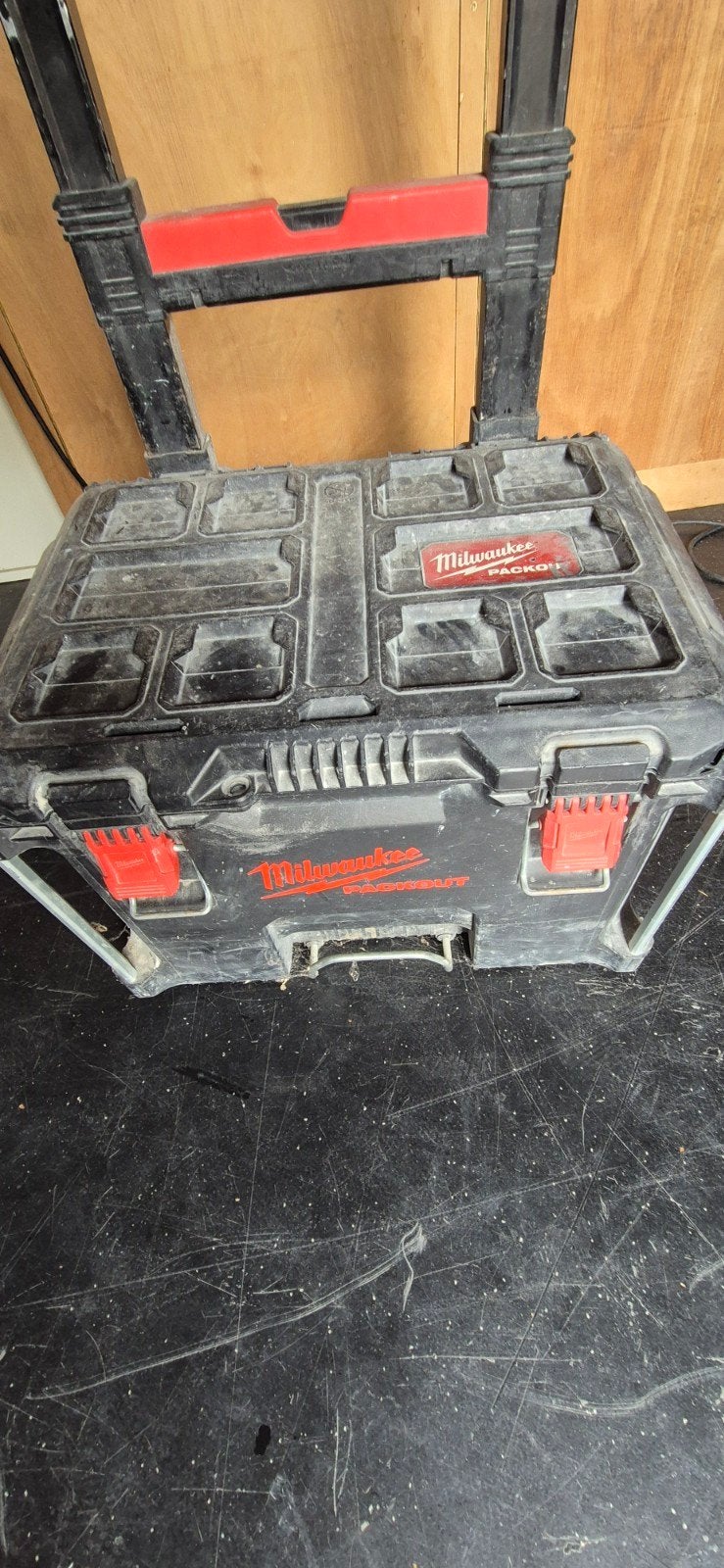Milwaukee Packout Gereedschapskoffer op Wielen, Ophalen, Gebruikt
